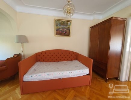 Pat tapițat cu somieră rabatabilă 190 × 110 – București