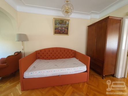Pat tapițat cu somieră rabatabilă 190 × 110 – București
