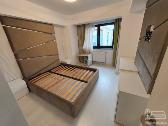 Mobilier dormitor cu pat tapitat