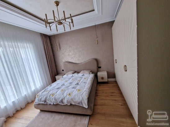 Mobilier de dormitor din MDF vopsit