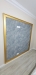 Mobilier dormitor cu pat tapițat 200×160, noptiere MDF vopsit și ramă aurie decorativă