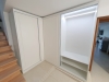 Dressing pe colț din MDF vopsit, cu uși glisante Häfele Germania