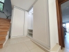 Dressing pe colț din MDF vopsit, cu uși glisante Häfele Germania