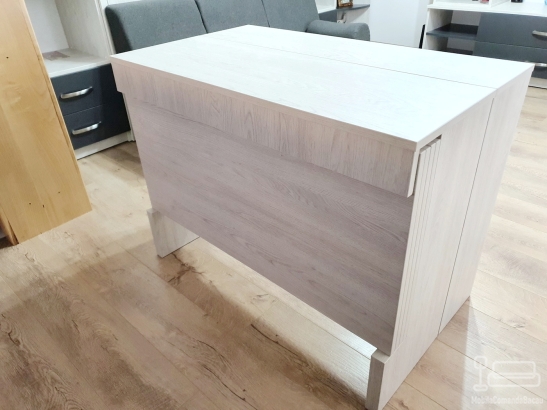 Masă extensibilă din PAL Light Virginia Walnut realizată la comandă