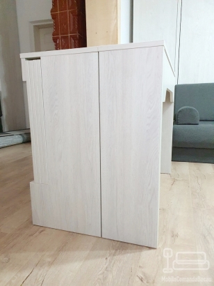 Masă extensibilă din PAL Light Virginia Walnut realizată la comandă