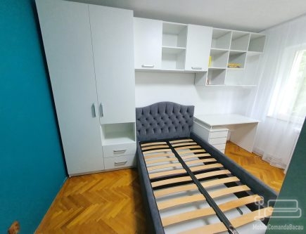 Mobilier dormitor copil la comandă – PAL melaminat, pat 190×120, dressing uși glisante, Bacău