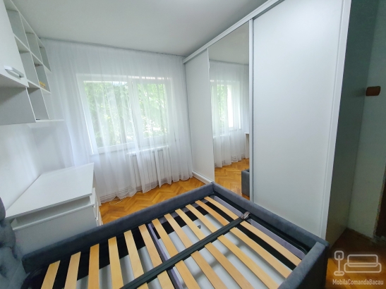 Mobilier dormitor copil la comandă – PAL melaminat, pat 190×120, dressing uși glisante, Bacău