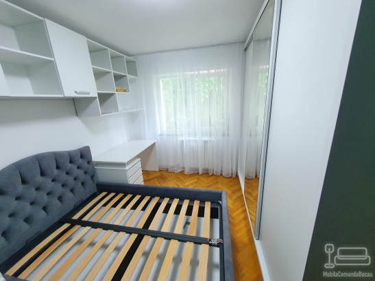 Mobilier dormitor copil la comandă – PAL melaminat, pat 190×120, dressing uși glisante, Bacău