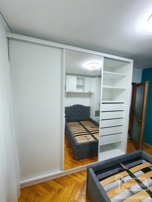 Mobilier dormitor copil la comandă – PAL melaminat, pat 190×120, dressing uși glisante, Bacău