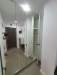 Mobilier de hol din PAL și MDF vopsit, cu oglinzi pe uși și profile Gola negre