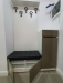 Mobilier de hol din PAL și MDF vopsit, cu oglinzi pe uși și profile Gola negre