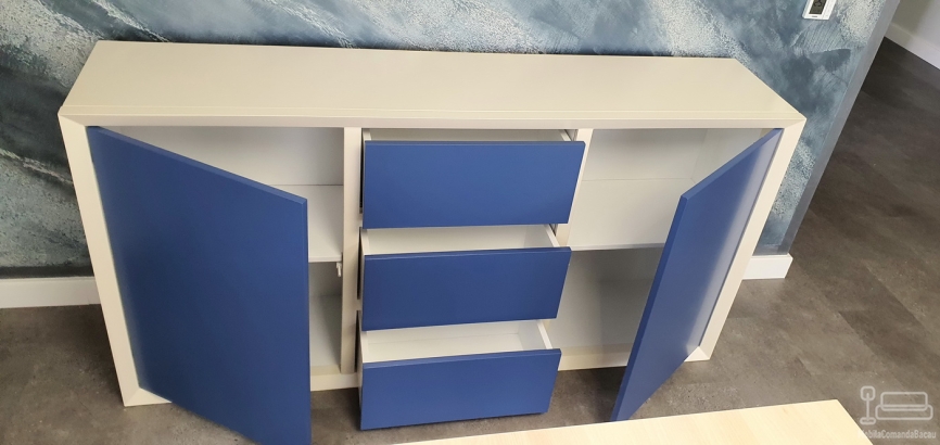 Mobilier living din PAL melaminat dublat cu fronturi MDF vopsit – montaj în Bacău