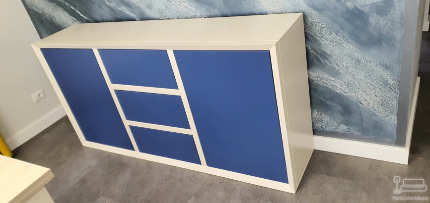 Mobilier living din PAL melaminat dublat cu fronturi MDF vopsit – montaj în Bacău