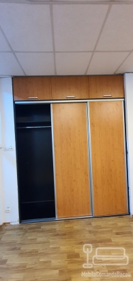 Dressing birou cu 3 uși glisante, trecere între camere – Bacău