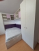 Mobilier dormitor copil la comandă – pat cu somieră rabatabilă, birou pe colț și corpuri modulare
