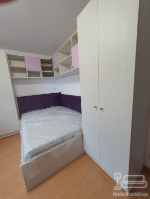 Mobilier dormitor copil la comandă – pat cu somieră rabatabilă, birou pe colț și corpuri modulare