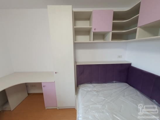 Mobilier dormitor copil la comandă – pat cu somieră rabatabilă, birou pe colț și corpuri modulare
