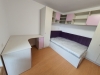 Mobilier dormitor copil la comandă – pat cu somieră rabatabilă, birou pe colț și corpuri modulare