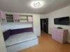 Mobilier dormitor copil la comandă – pat cu somieră rabatabilă, birou pe colț și corpuri modulare