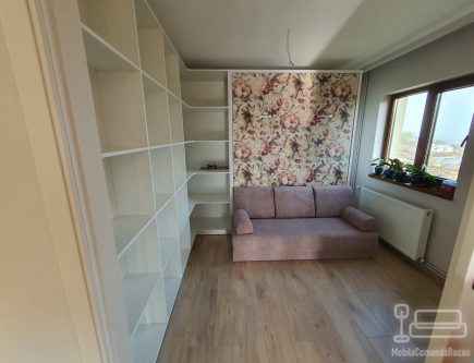 Ansamblu mobilier pe colt Pat Rabatabil si Canapea