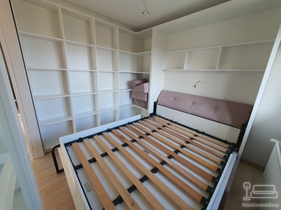 Ansamblu mobilier pe colt Pat Rabatabil si Canapea