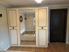 Mobilier dormitor din lemn – pat 160×200, 2 noptiere și dulap cu oglinzi (Bacău)
