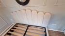 Mobilier dormitor din lemn – pat 160×200, 2 noptiere și dulap cu oglinzi (Bacău)