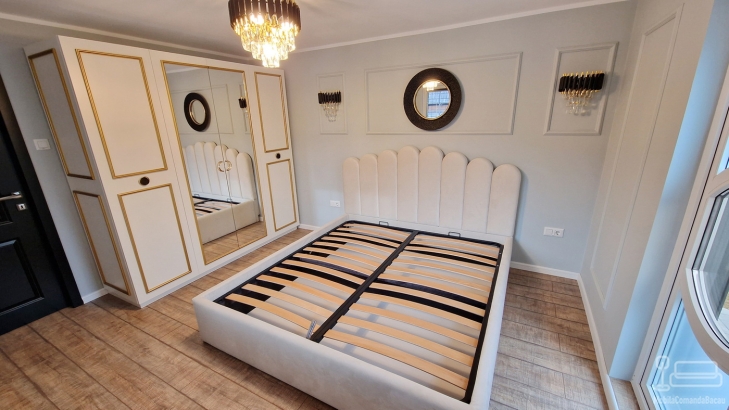Mobilier dormitor din lemn cu pat tapițat și dulap 2100×600×2100 mm – Bacău