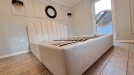 Mobilier dormitor din lemn cu pat tapițat și dulap 2100×600×2100 mm – Bacău