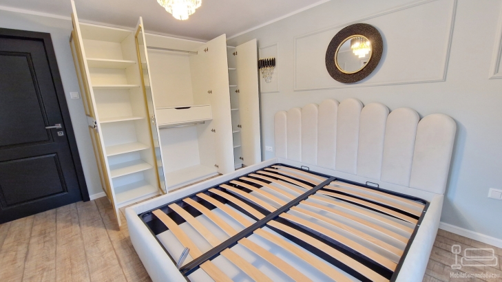 Mobilier dormitor din lemn cu pat tapițat și dulap 2100×600×2100 mm – Bacău