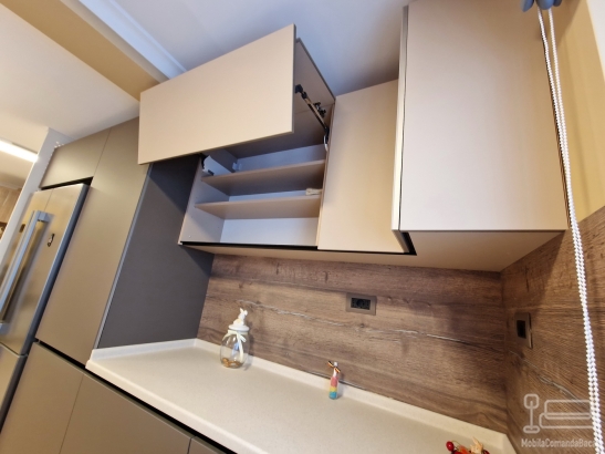 Bucatarie cu blat din corian din MDF perfect sense