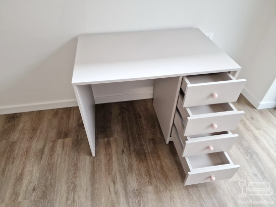 Mobilier dormitor pentru copil din pal melaminat – pat, birou și dulapuri, Bacău