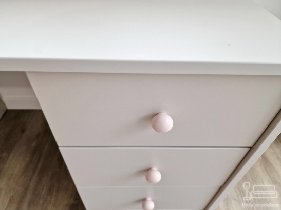 Mobilier dormitor pentru copil din pal melaminat – pat, birou și dulapuri, Bacău