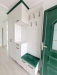 Mobilier hol din PAL melaminat cu cornișă MDF verde și feronerie Blum – 1800 mm, Bacău