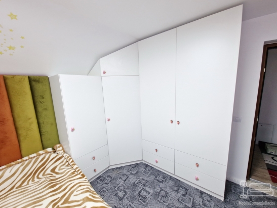 Mobilier dormitor copil la comandă – PAL melaminat, Secuieni (Bacău)