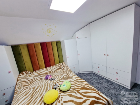 Mobilier dormitor copil la comandă – PAL melaminat, Secuieni (Bacău)