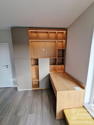Ansamblu mobilier dormitor cu pat rabatabil vertical și „corp tip pian” – Iași