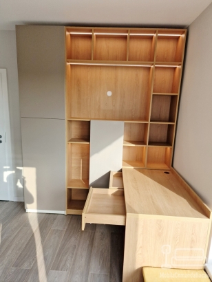 Ansamblu mobilier dormitor cu pat rabatabil vertical și „corp tip pian” – Iași