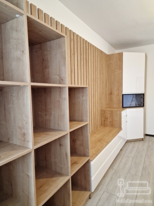 Mobilier living din MDF vopsit cu riflaje – design modern, soft-close Blum
