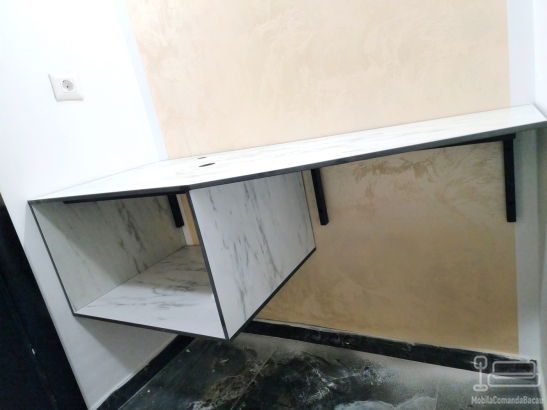 Corp chiuvetă baie din HPL – 1200 × 450 × 400 mm, montaj la Pensiunea Podu’ cu Lanțuri (Bacău)
