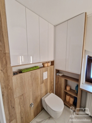 Mobilier de baie din MDF vopsit lucios – depozitare eficientă, finisaj premium & feronerie Blum