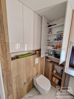 Mobilier de baie din MDF vopsit lucios – depozitare eficientă, finisaj premium & feronerie Blum