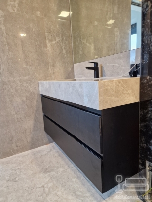Mobilier de baie din MDF vopsit, cu sertare pe Blum soft-close și blat/lavoar din piatră compozită
