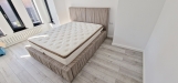 Pat tapitat cu somieră rabatabilă 200×160 cm – spațiu ascuns pentru depozitare