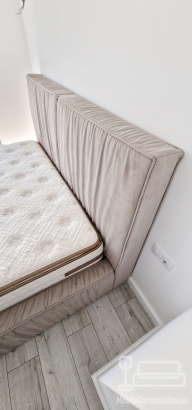 Pat tapitat cu somieră rabatabilă 200×160 cm – spațiu ascuns pentru depozitare