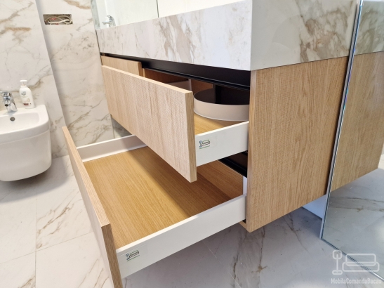 Mobilier de baie MDF furniruit, cu sertare Blum soft-close și blat cu lavoar integrat