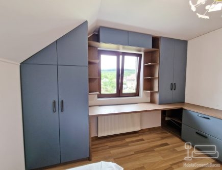 Mobilier dormitor copil cu fronturi din mdf vopsit – feronerie blum, lespezi, Băcău
