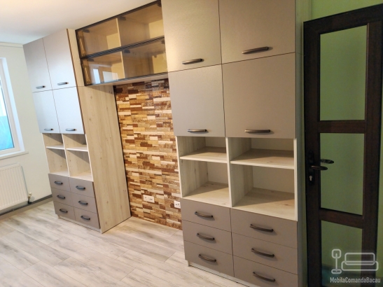 Mobilier living la comandă – MDF laminat, 4.500 mm, Bacău