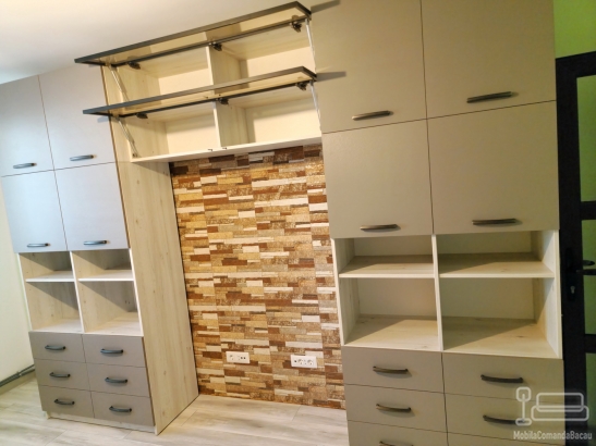 Mobilier living la comandă – MDF laminat, 4.500 mm, Bacău