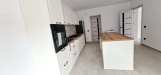 Bucătărie din MDF vopsit cu feronerie Blum – 4,3 m